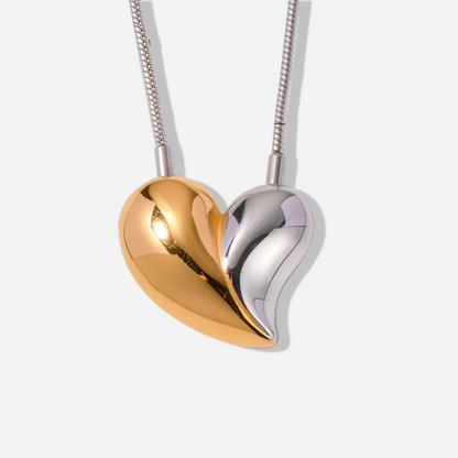 KLARA HEART NECKLACE